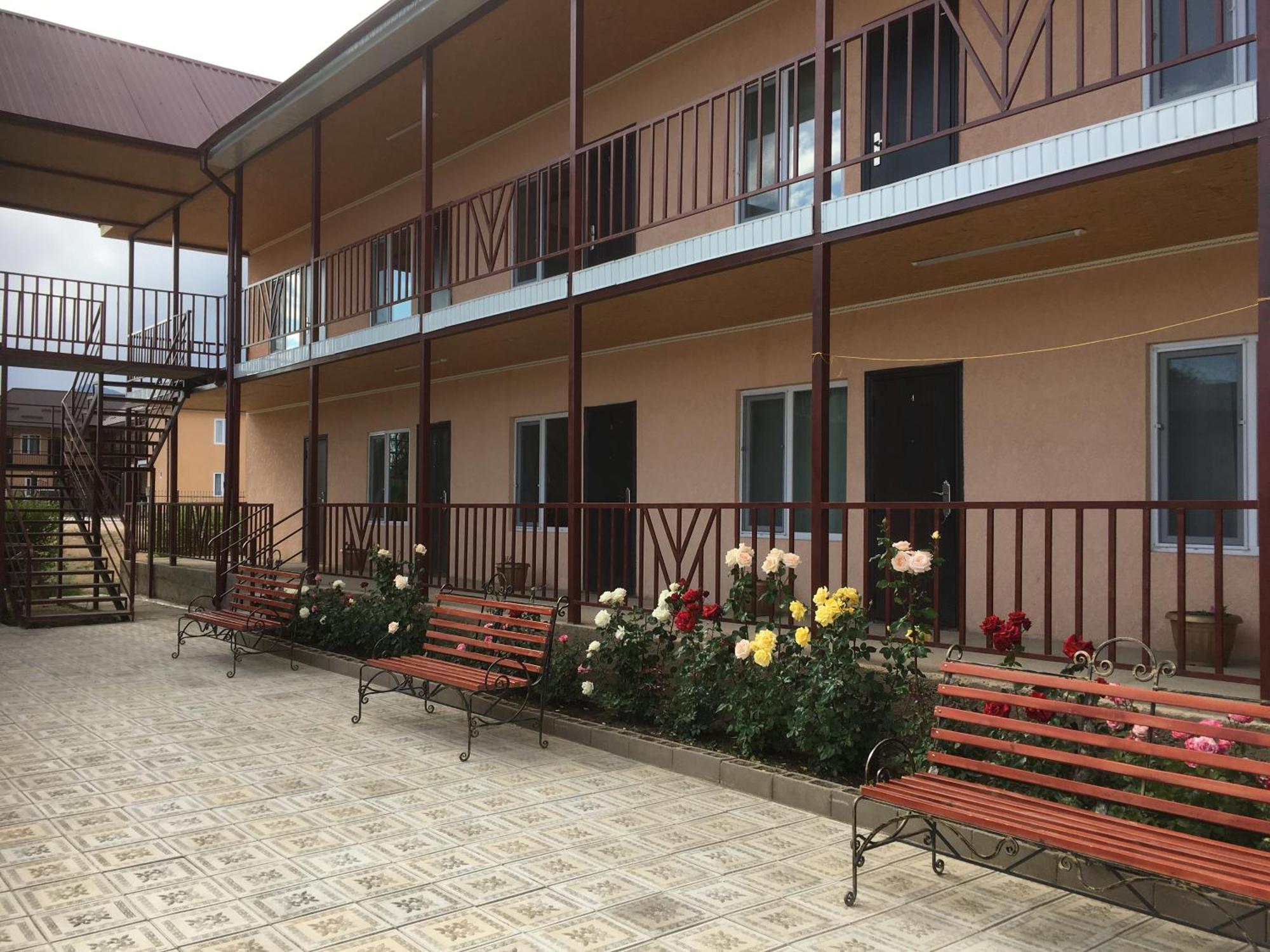 Altynai Guest House Чолпон-Ата Экстерьер фото